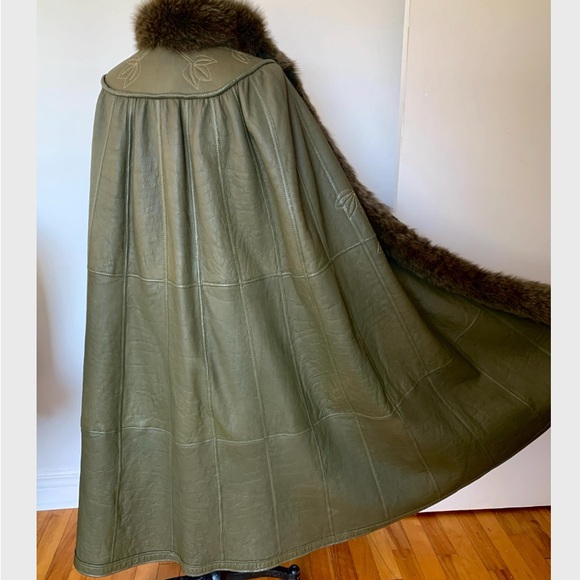 Vintage Leather Fox Fur Swakara Lamb Cape 1980’s - Picture 4 of 11